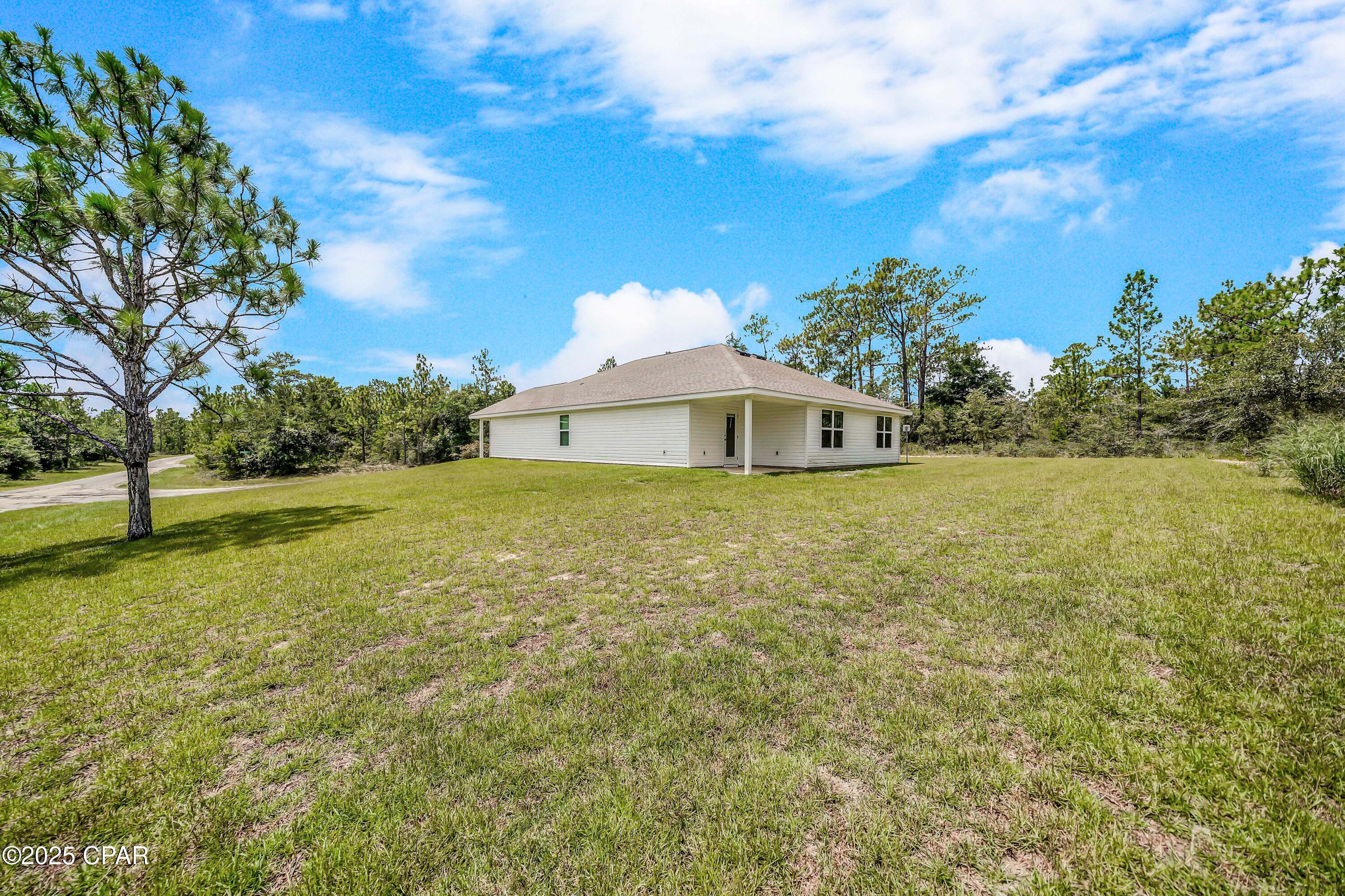 2304 Aquarius Drive Chipley, FL 32428 - Photo 13 of 77