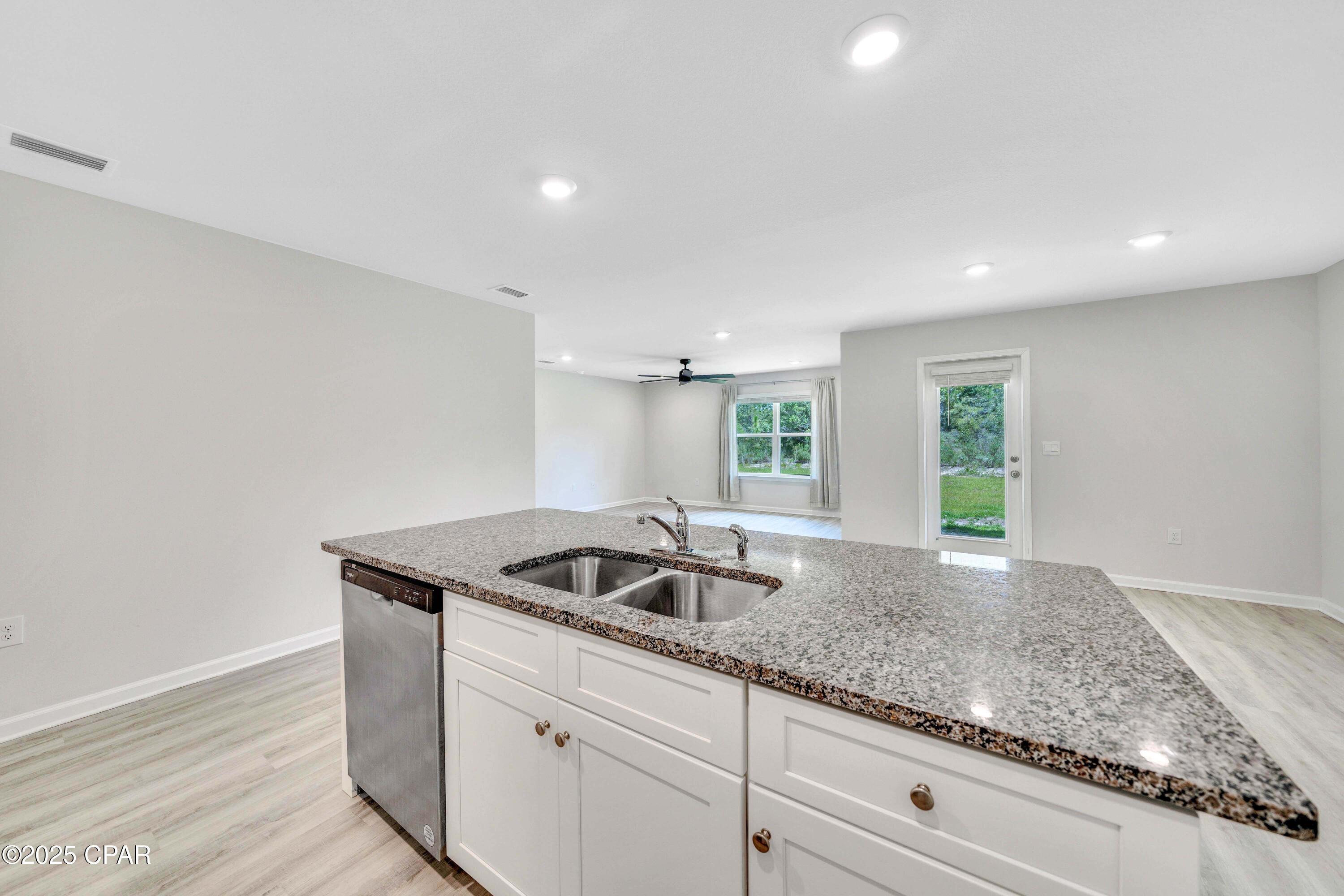 2304 Aquarius Drive Chipley, FL 32428 - Photo 21 of 77