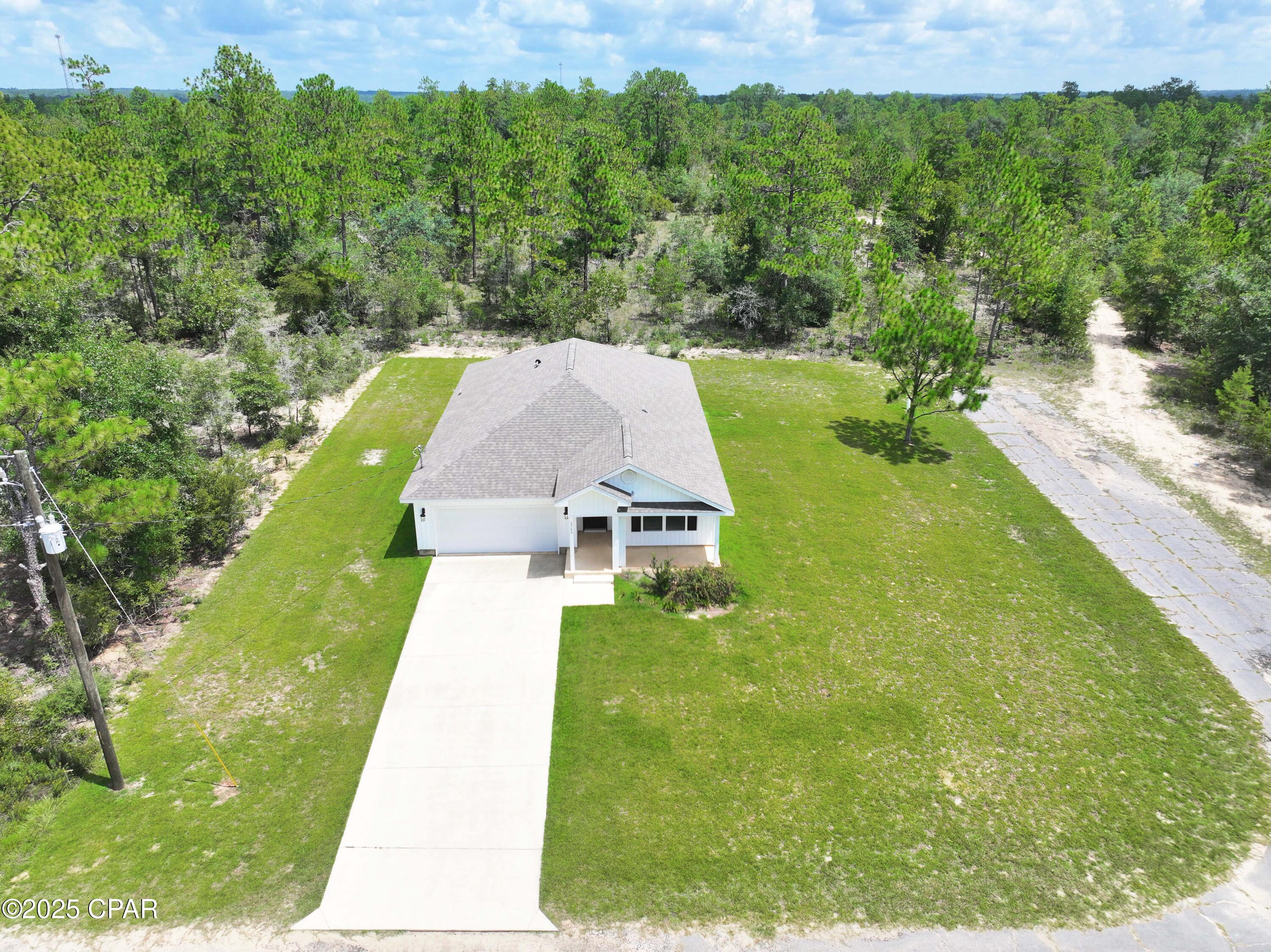 2304 Aquarius Drive Chipley, FL 32428 - Photo 5 of 77