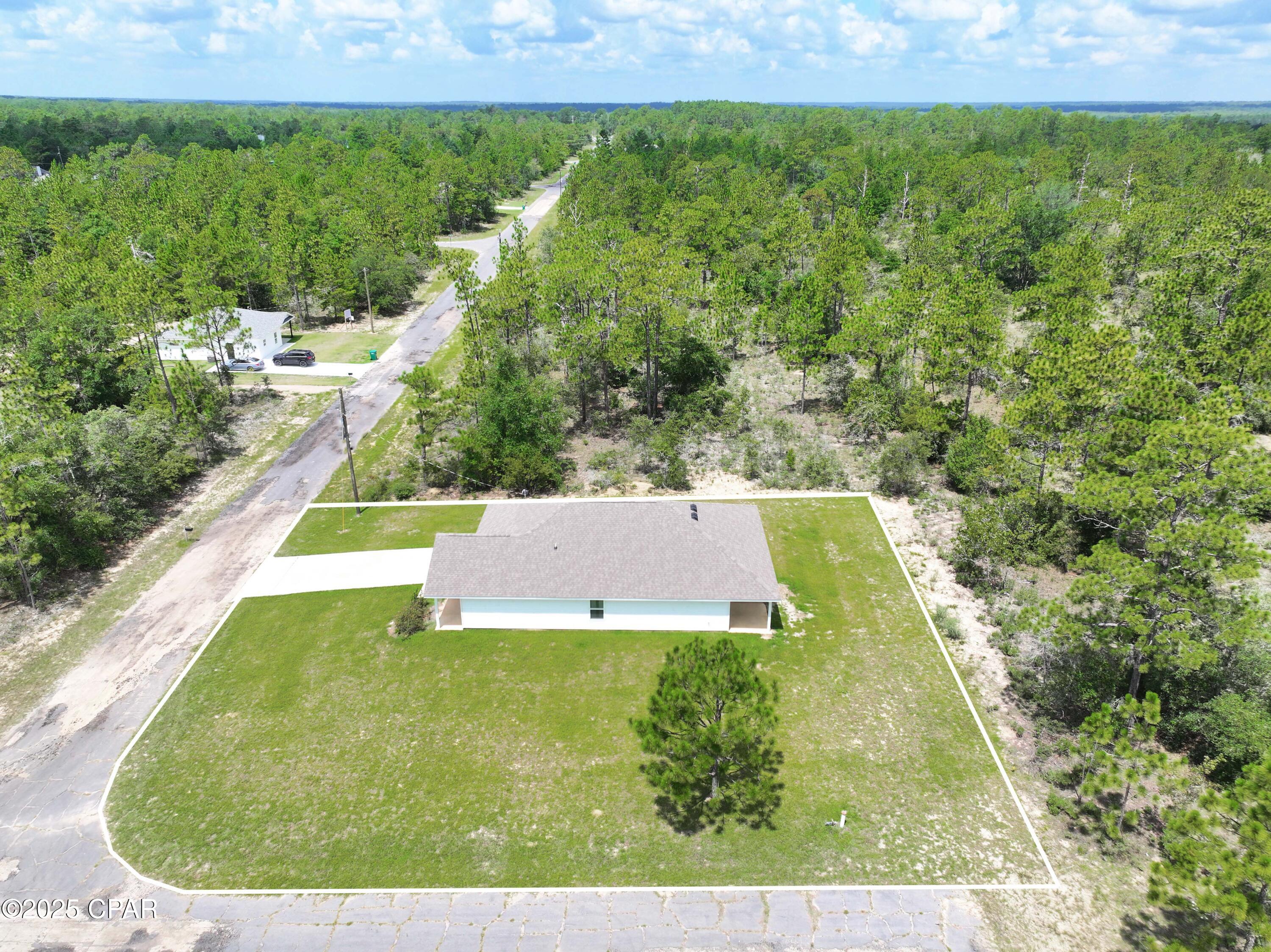 2304 Aquarius Drive Chipley, FL 32428 - Photo 7 of 77