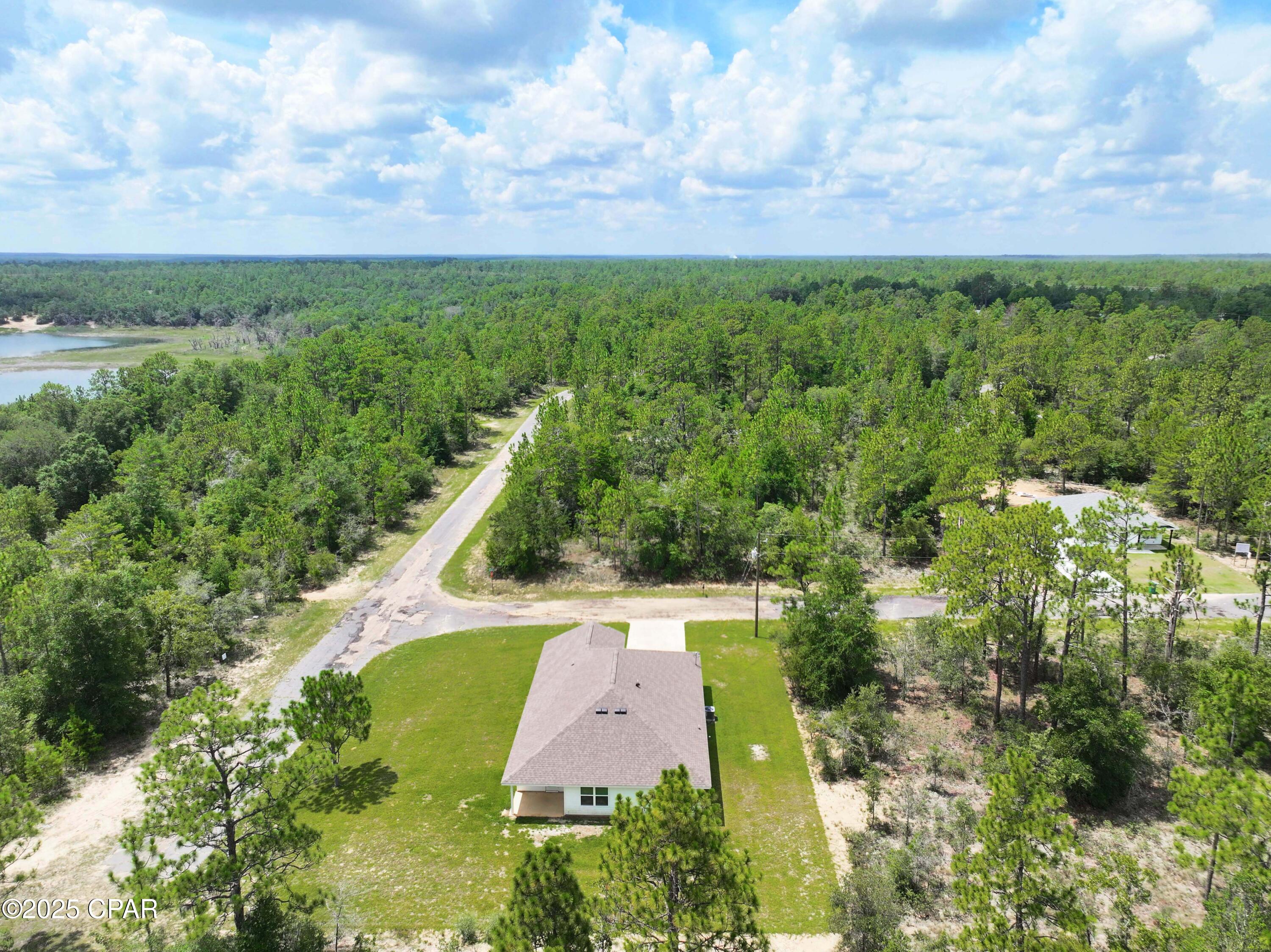 2304 Aquarius Drive Chipley, FL 32428 - Photo 9 of 77