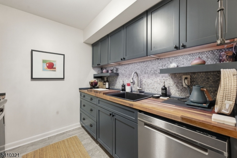 103 River Road, Unit A1 Nutley, NJ 07110 - Photo 4 of 17