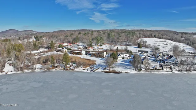 $249,500 | 580 South Main Street, Unit 16, Lanesborough, MA 01237