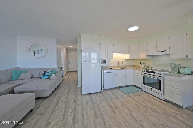 $249,500 | 580 South Main Street, Unit 16, Lanesborough, MA 01237