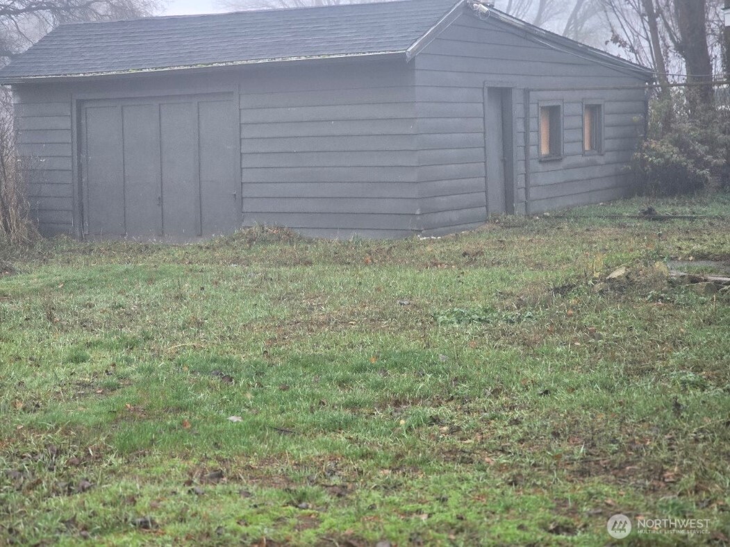 410 East Cherry Avenue Ritzville, WA 99169 - Photo 22 of 22 a view of a backyard