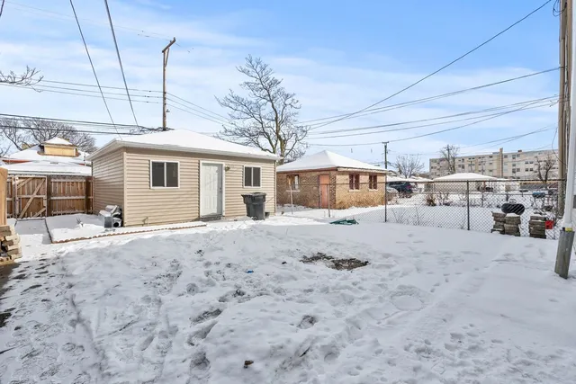 $425,000 | 7811 South Honore Street, Chicago, IL 60620