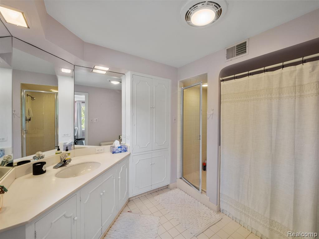 950 Waddington Road Bloomfield Hills, MI 48301 - Photo 41 of 60