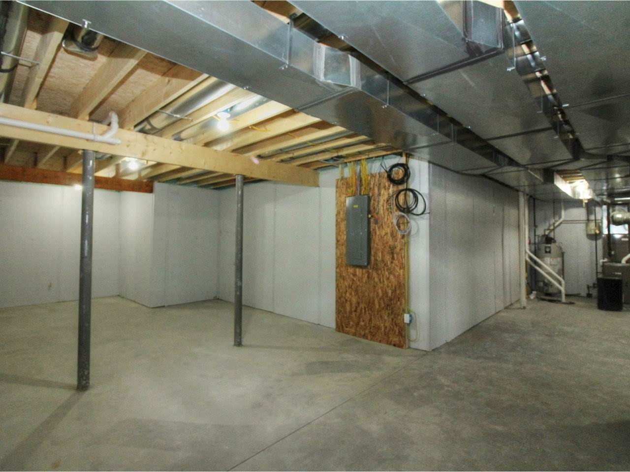 50 Laurentide Lane South Burlington, VT 05403 - Photo 23 of 36