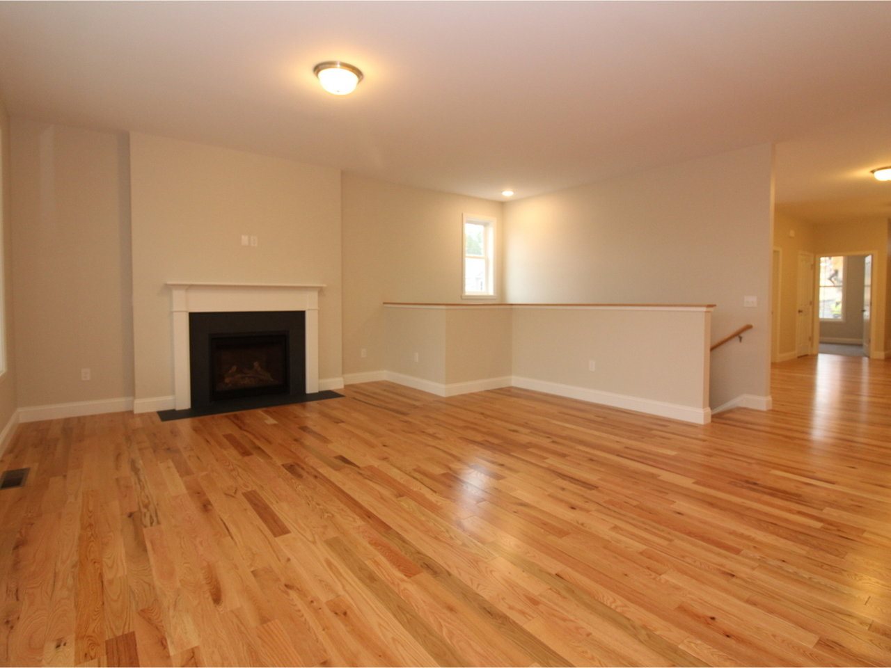 50 Laurentide Lane South Burlington, VT 05403 - Photo 4 of 36