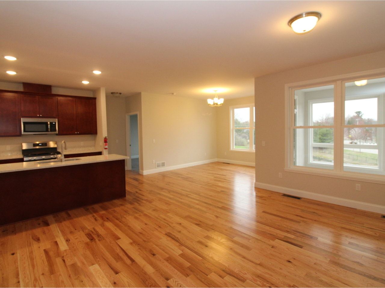 50 Laurentide Lane South Burlington, VT 05403 - Photo 5 of 36