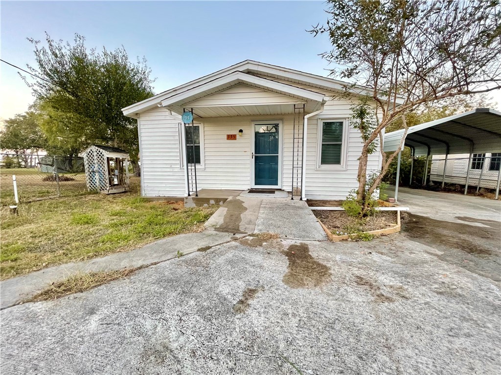 335 Stephens Loop Lake City, TX 78368 - Photo 1 of 27