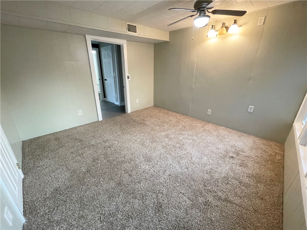 335 Stephens Loop Lake City, TX 78368 - Photo 12 of 27