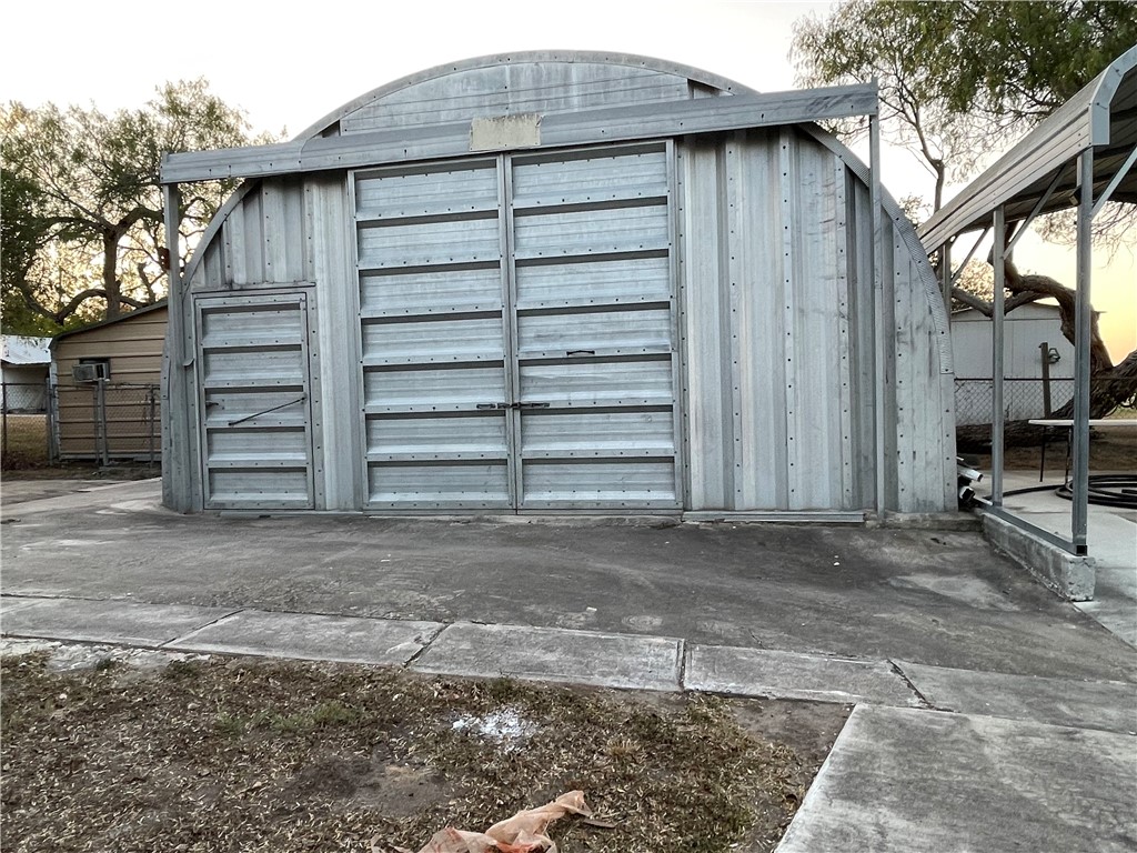 335 Stephens Loop Lake City, TX 78368 - Photo 15 of 27