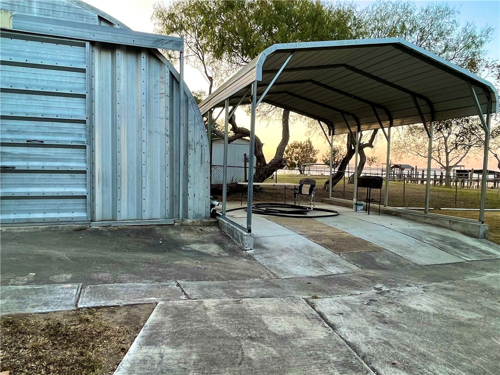 335 Stephens Loop Lake City, TX 78368 - Photo 16 of 27