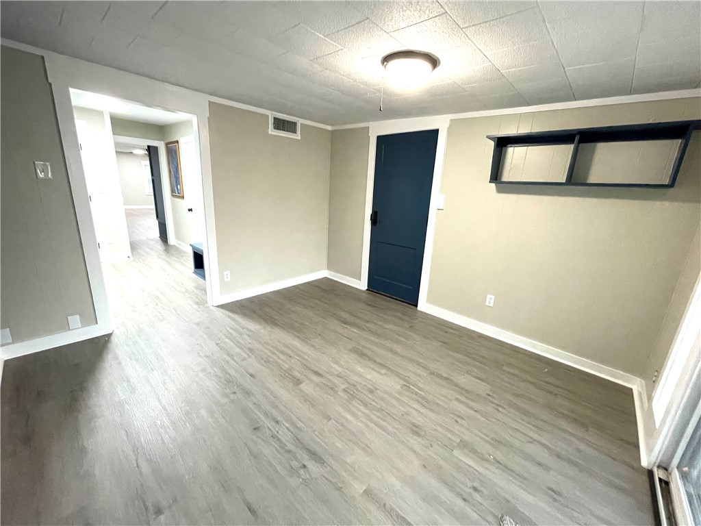 335 Stephens Loop Lake City, TX 78368 - Photo 6 of 27