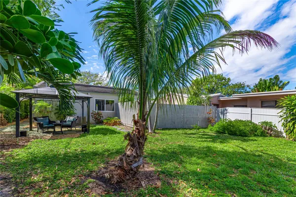 $2,500 | 1220 Northeast 16th Terrace, Fort Lauderdale, FL 33304