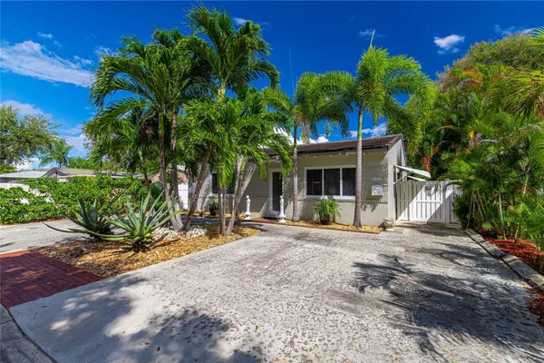 $2,500 | 1220 Northeast 16th Terrace, Fort Lauderdale, FL 33304