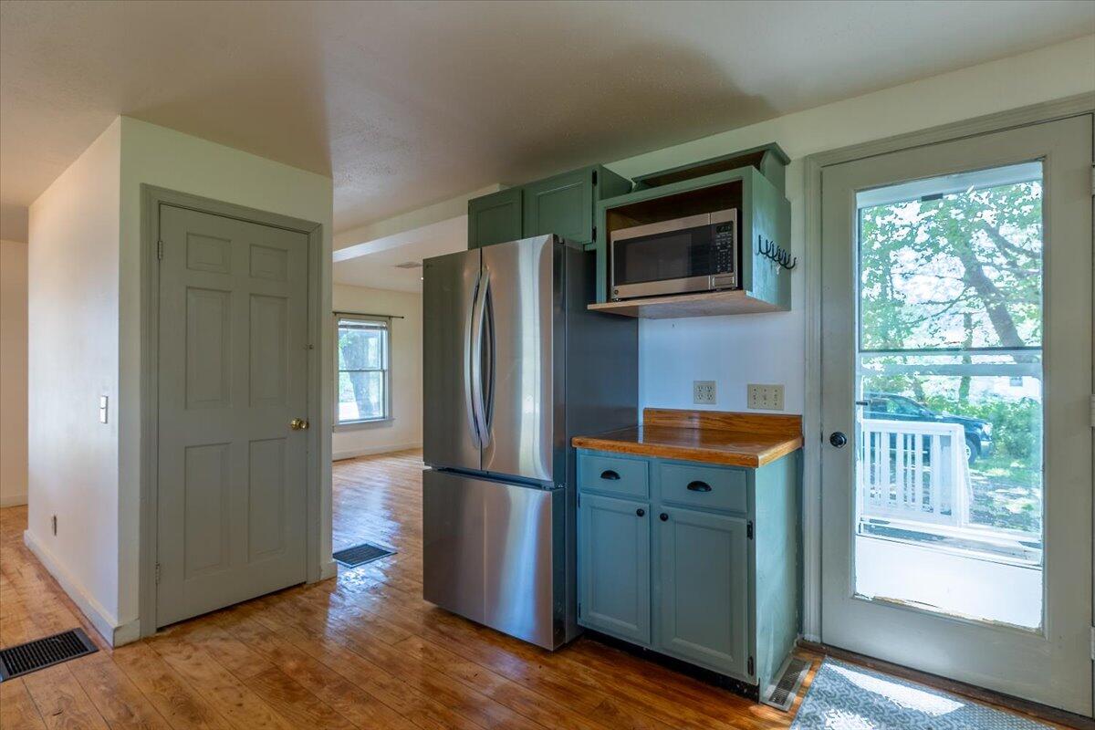 23 Weskeg Road Owls Head, ME 04854 - Photo 11 of 86 10-23 Rt 73-10