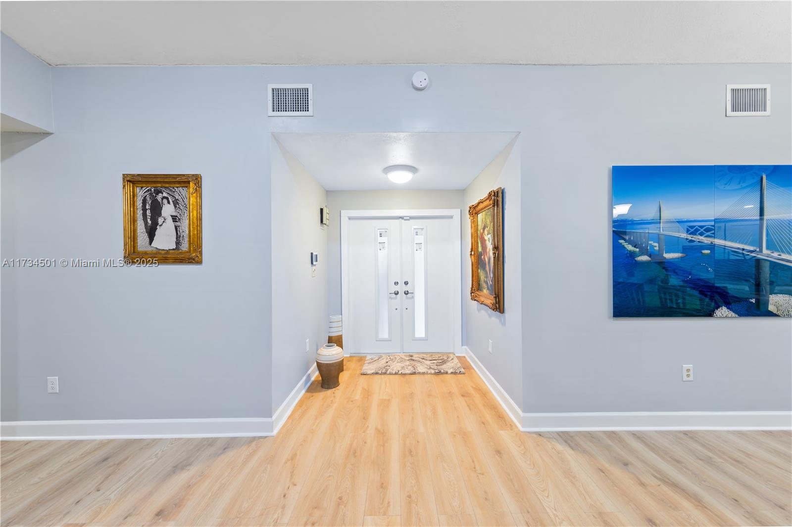 13841 Southwest 285th Terrace Homestead, FL 33033 - Photo 4 of 11