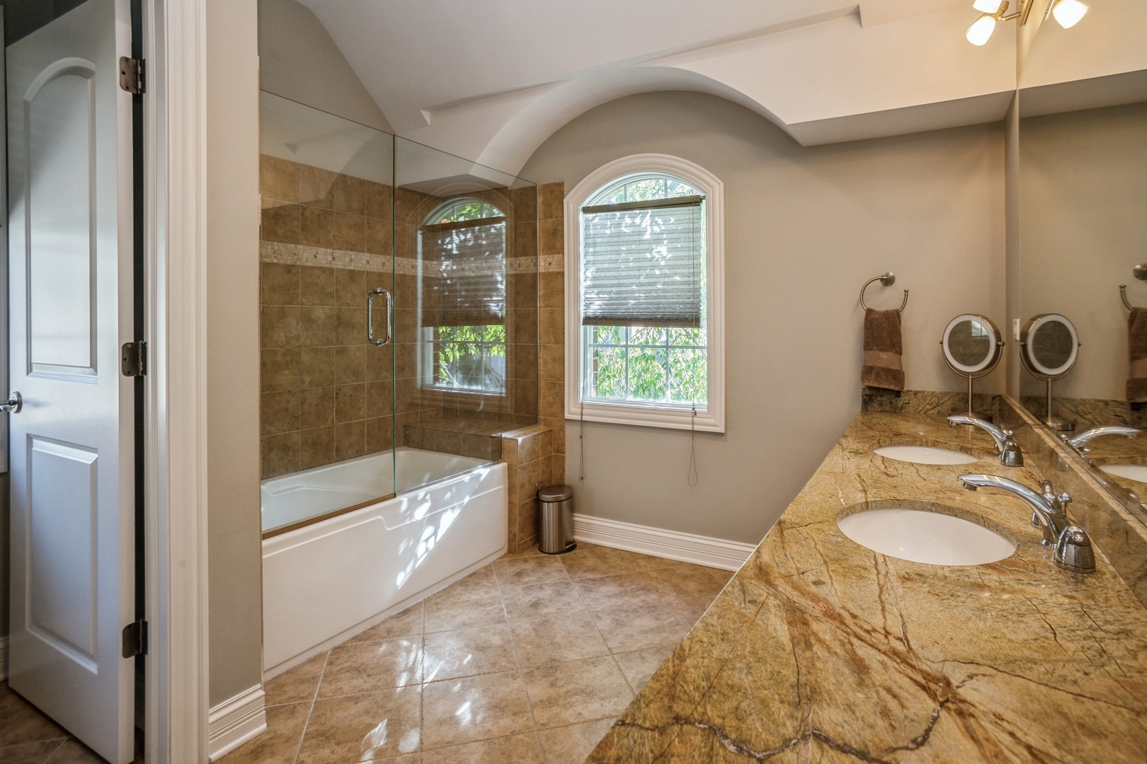 228 North Home Avenue Park Ridge, IL 60068 - Photo 11 of 19 Gallery Image 11