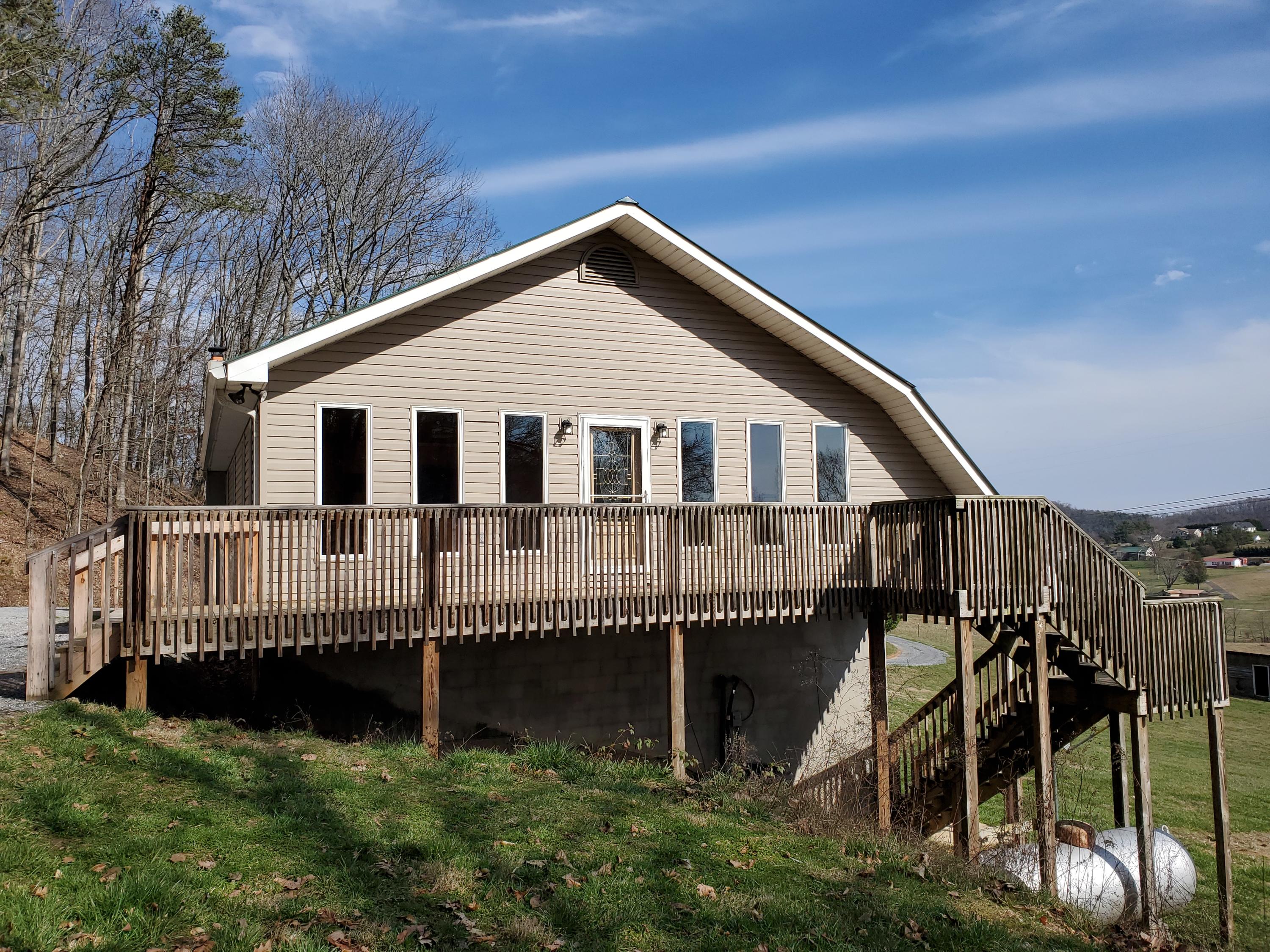 25211 Watauga Road Abingdon, VA 24211 - Photo 3 of 60 20200216_140628