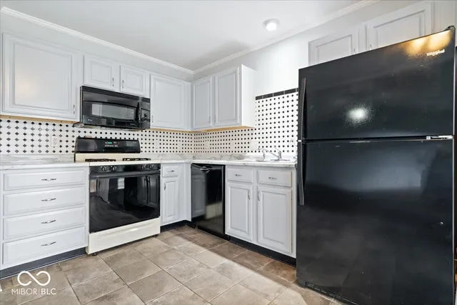 $325,000 | 10055 Plantana Boulevard, Fishers, IN 46038