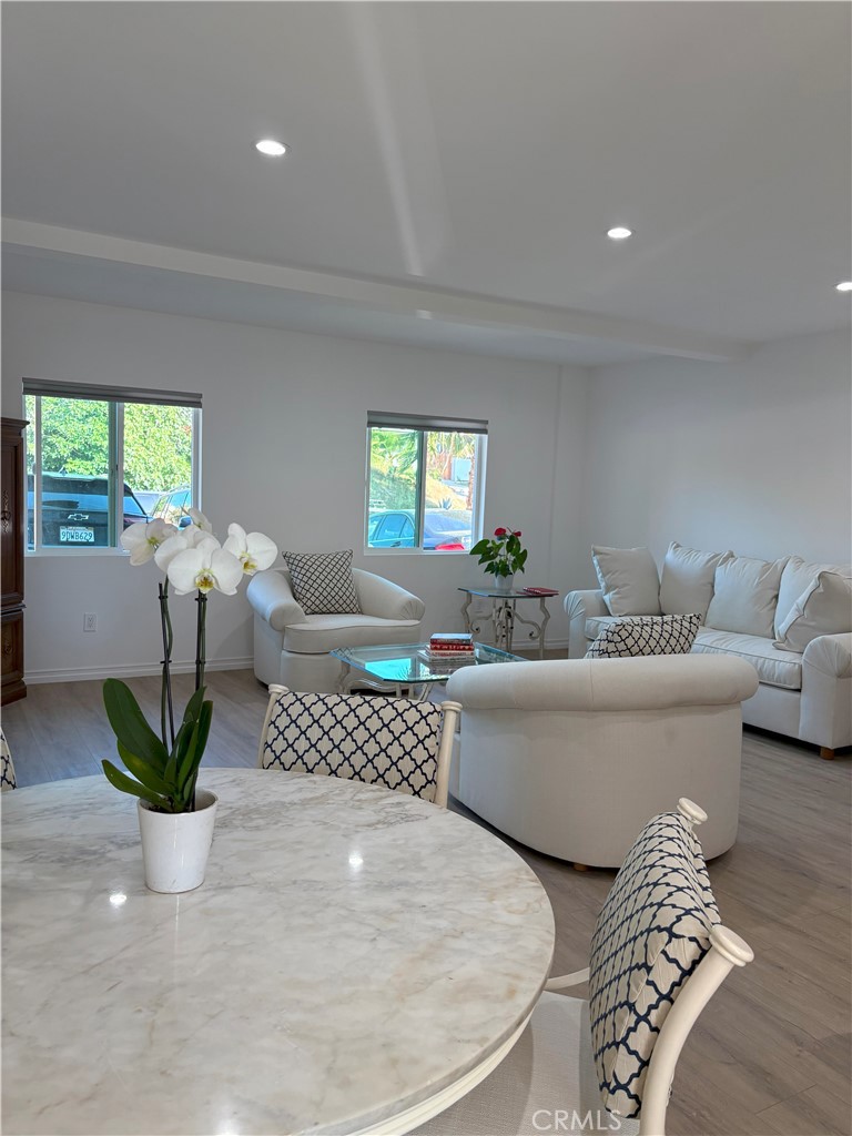 10723 Des Moines Avenue Porter Ranch, CA 91326 - Photo 3 of 12