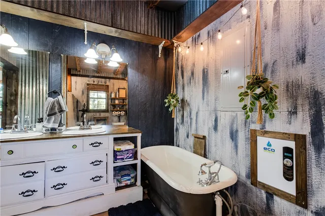 $215,000 | 286 Carter Bight Landing Road, Surrency, GA 31563