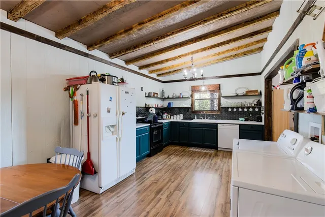 $215,000 | 286 Carter Bight Landing Road, Surrency, GA 31563