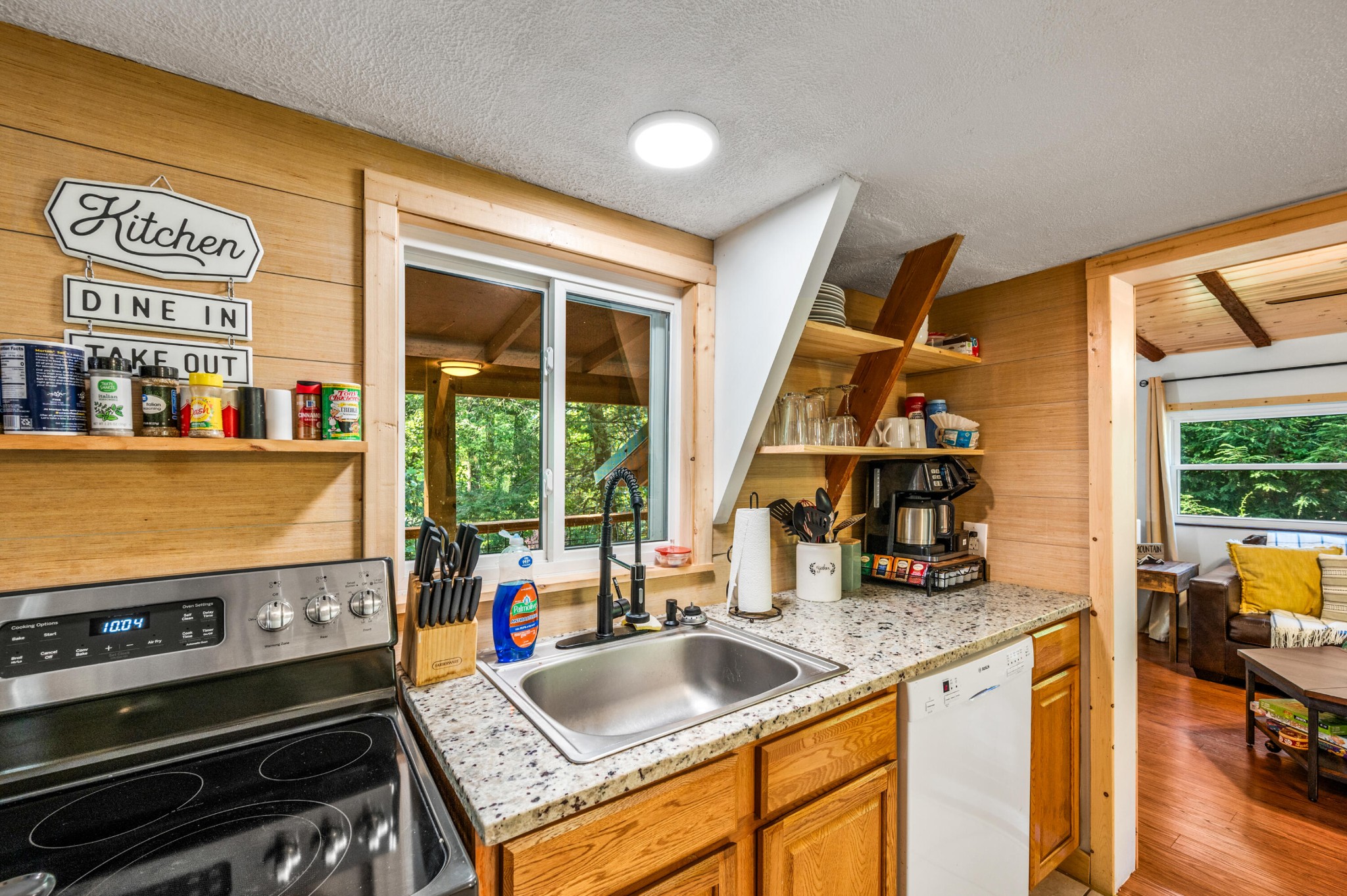 602 Ridge Road Gatlinburg, TN 37738 - Photo 7 of 36 Gallery Image 7
