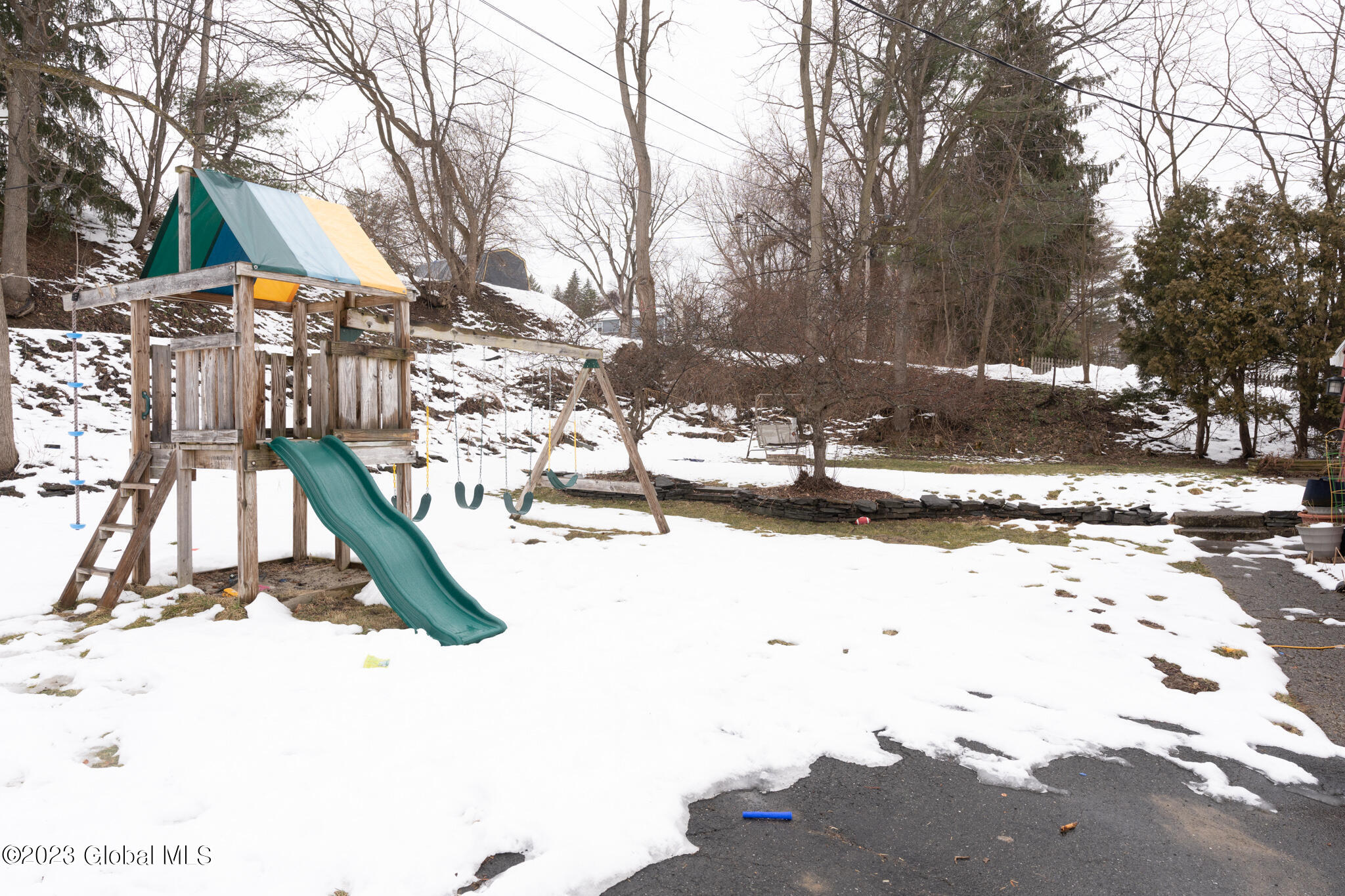 9 Eberle Road Latham, NY 12110 - Photo 33 of 34 198BE643-5EBC-4C42-82C0-F19EB1EE94F1