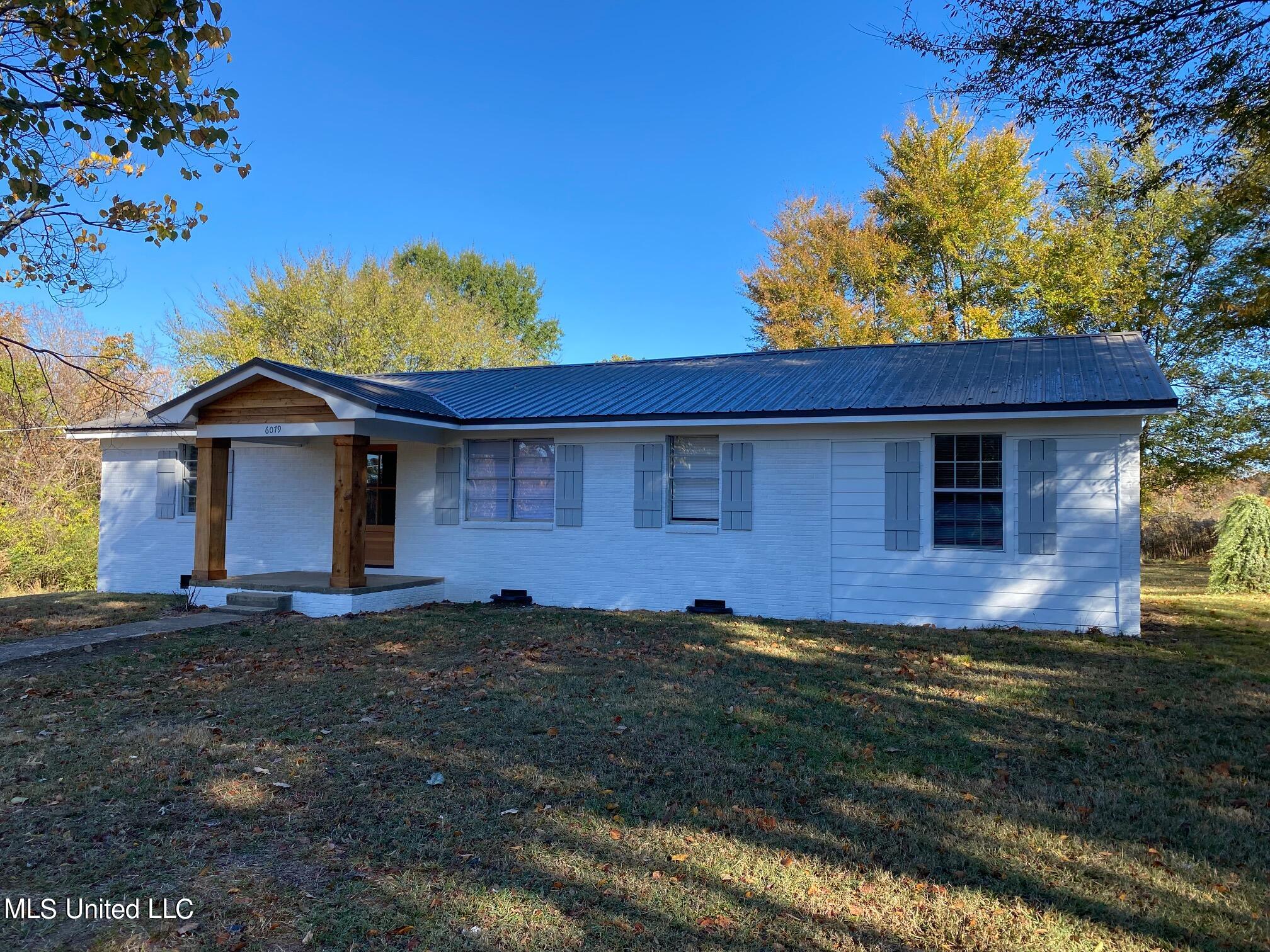 6079 Peyton Road Coldwater, MS 38618 - Photo 1 of 20 6079 Peyton