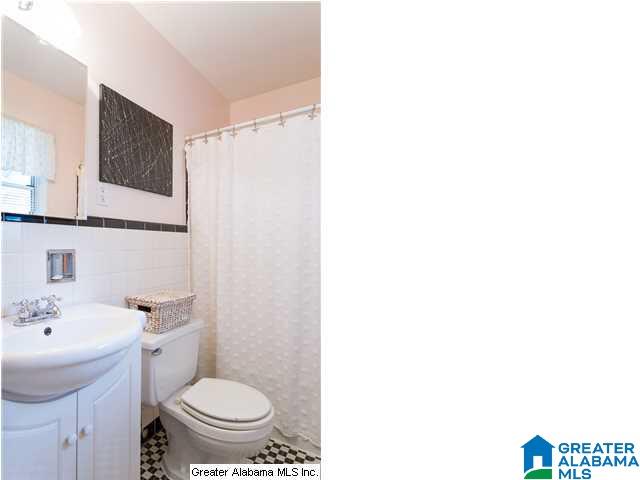 1508 Melrose Place Birmingham, AL 35209 - Photo 19 of 31