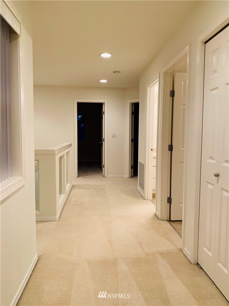 4131 Northeast 27th Place Renton, WA 98059 - Photo 11 of 27
