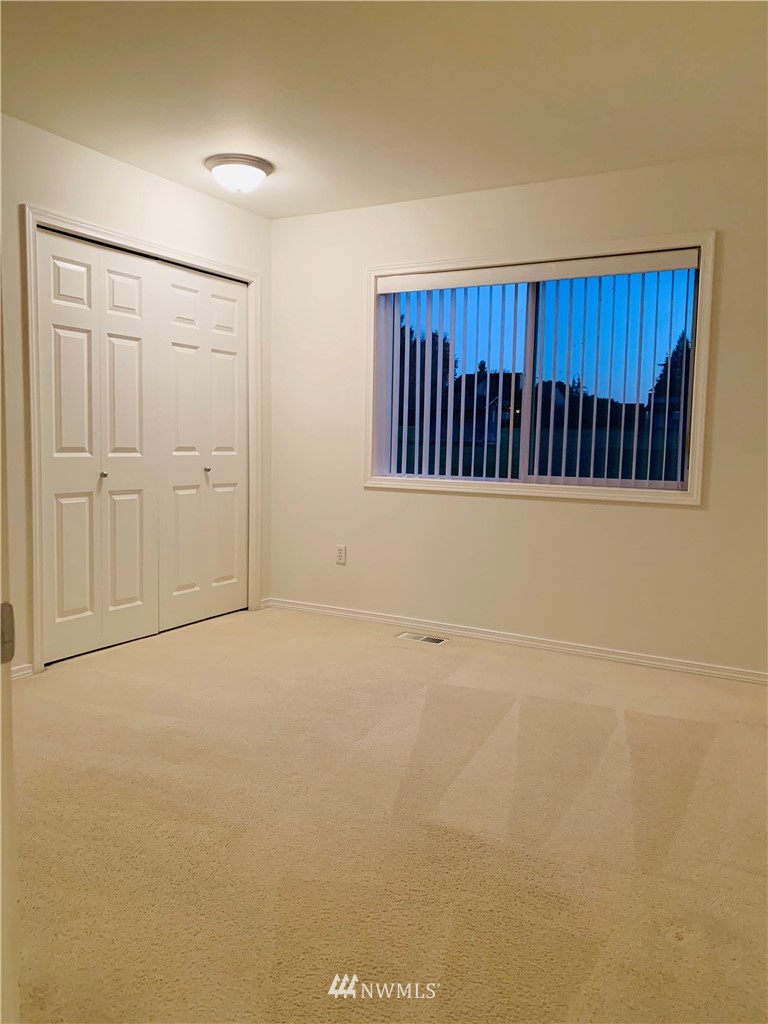 4131 Northeast 27th Place Renton, WA 98059 - Photo 12 of 27