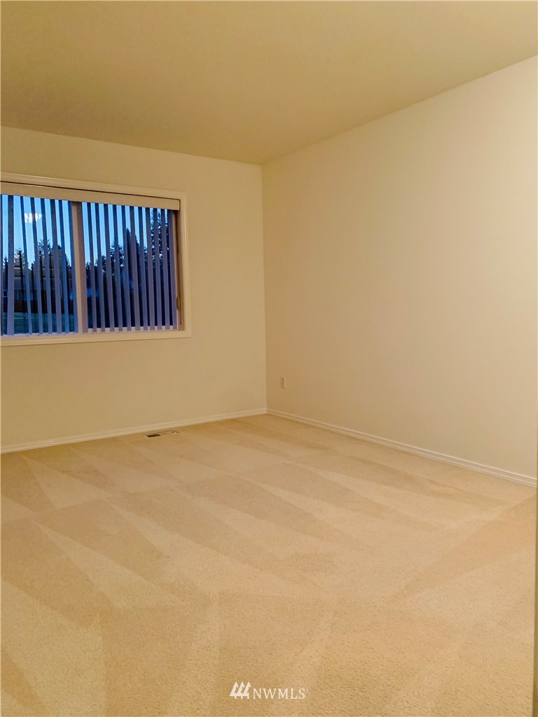 4131 Northeast 27th Place Renton, WA 98059 - Photo 15 of 27