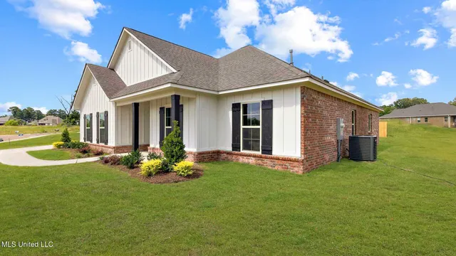 $361,416 | 108 Horseshoe Boulevard, Clinton, MS 39056