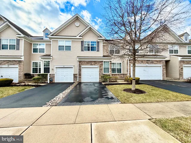 $3,500 | 308 Roarks Trail, Warminster, PA 18974