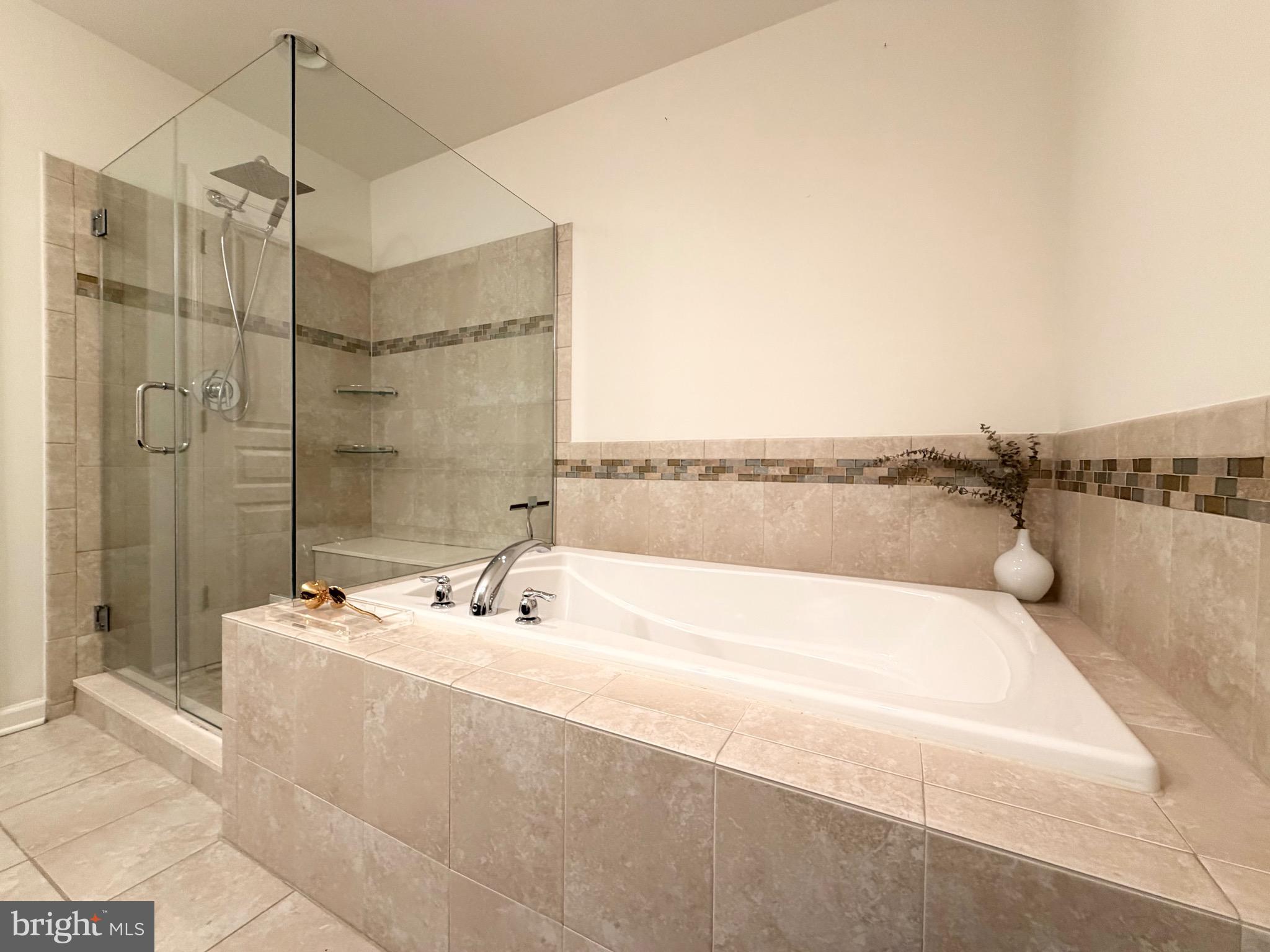 308 Roarks Trail Warminster, PA 18974 - Photo 39 of 68 a bathroom with a tub and a sink