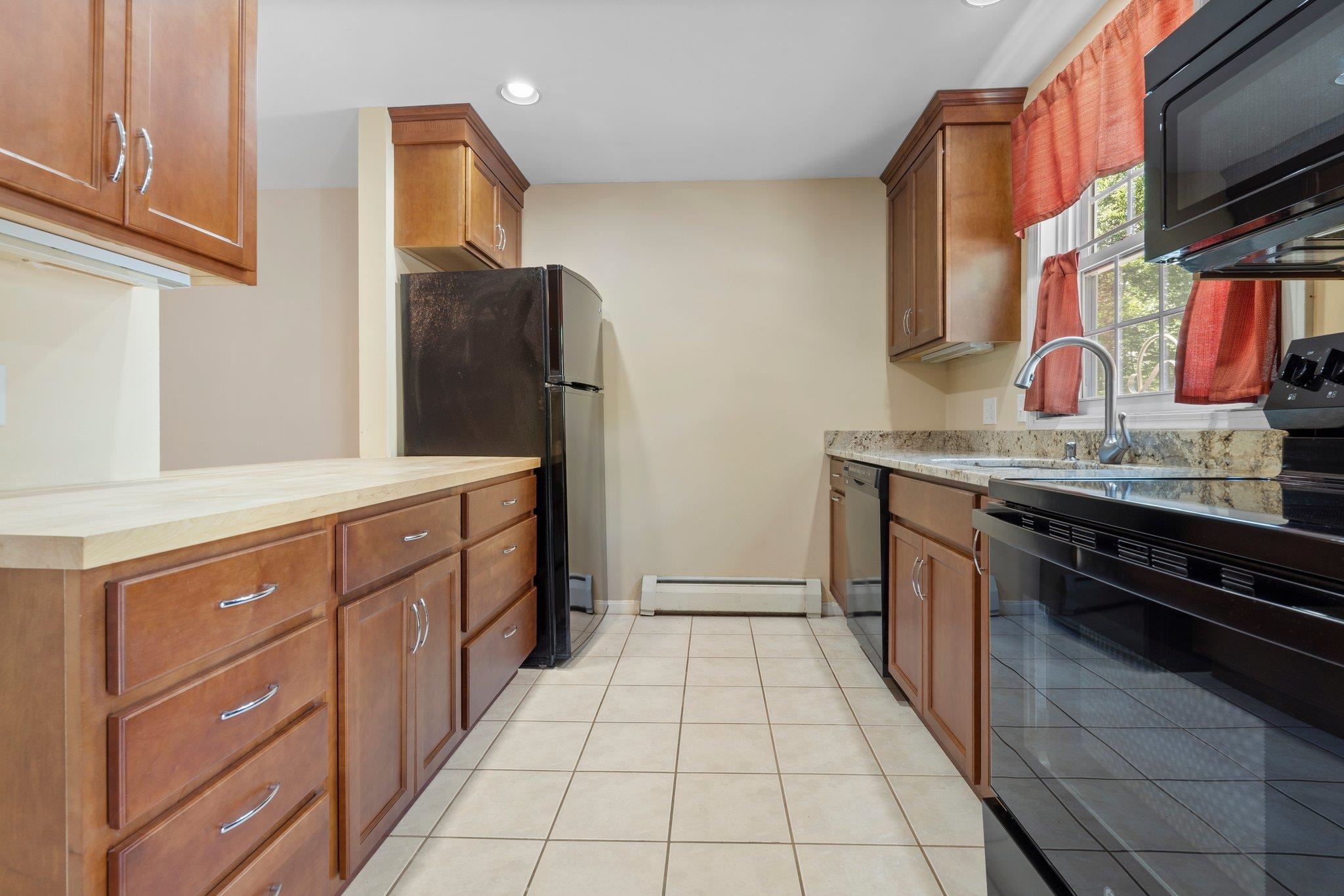 1465 Hooksett Road, Unit 209 Hooksett, NH 03106 - Photo 4 of 36