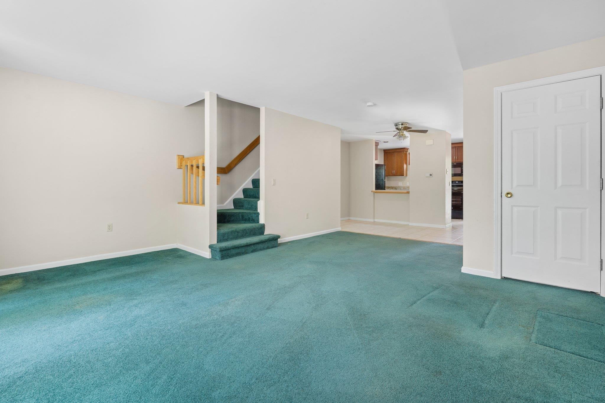 1465 Hooksett Road, Unit 209 Hooksett, NH 03106 - Photo 8 of 36