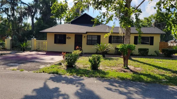 $299,998 | 1014 Southeast 10th Street, Gainesville, FL 32601