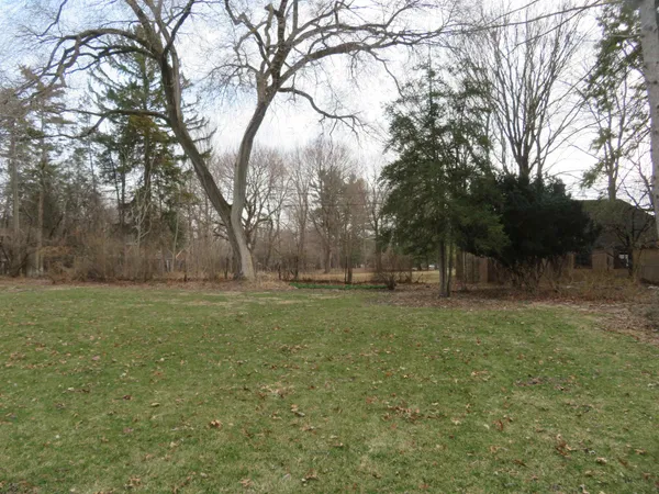 $194,900 | 1541 Lacresta Drive, Freeport, IL 61032