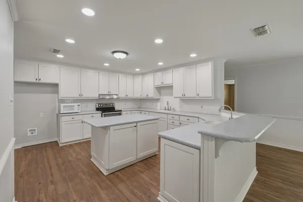 $475,000 | 9465 Peninsula Drive, Tyler, TX 75707