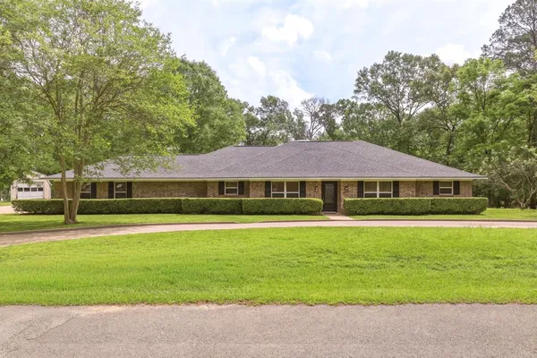 $475,000 | 9465 Peninsula Drive, Tyler, TX 75707
