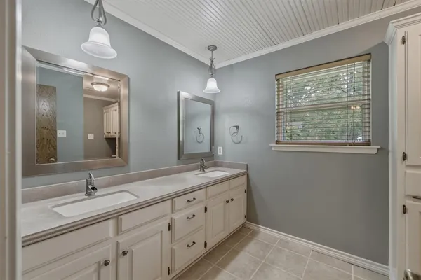 $475,000 | 9465 Peninsula Drive, Tyler, TX 75707