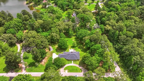 $475,000 | 9465 Peninsula Drive, Tyler, TX 75707