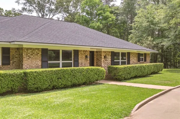 $475,000 | 9465 Peninsula Drive, Tyler, TX 75707