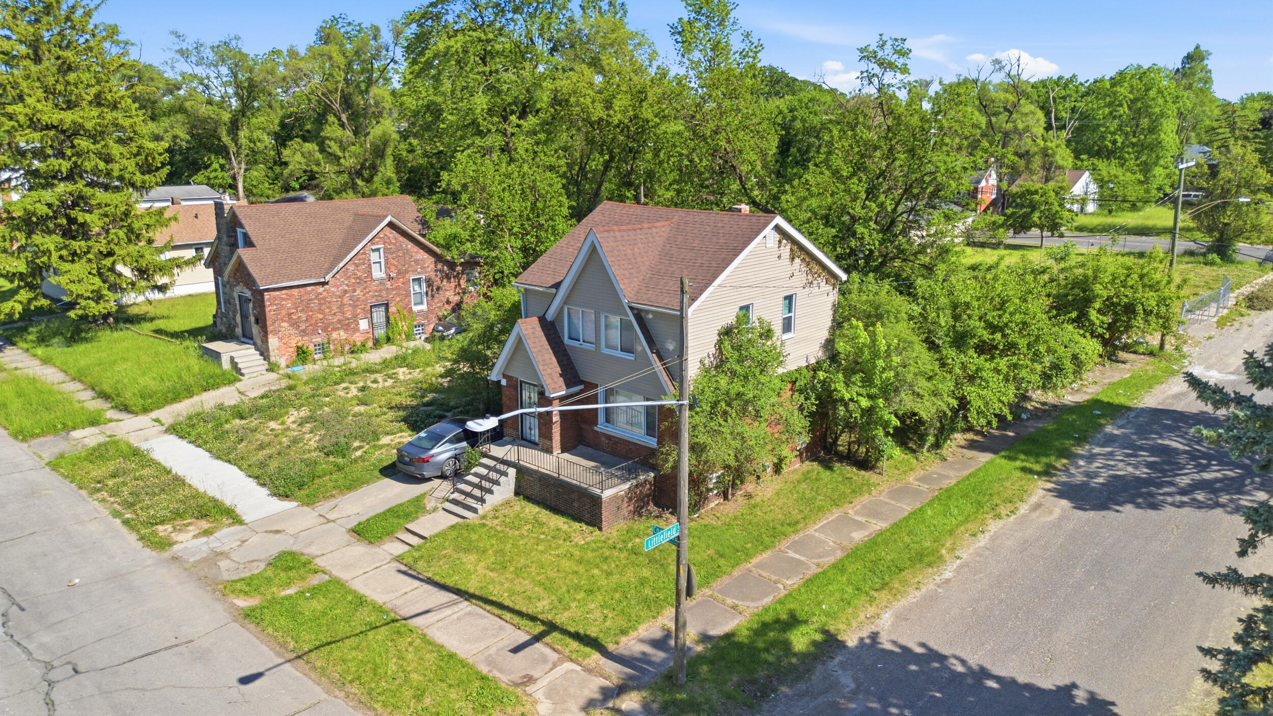 13207 Compass Street Detroit, MI 48227 - Photo 11 of 21 7_dji_0342