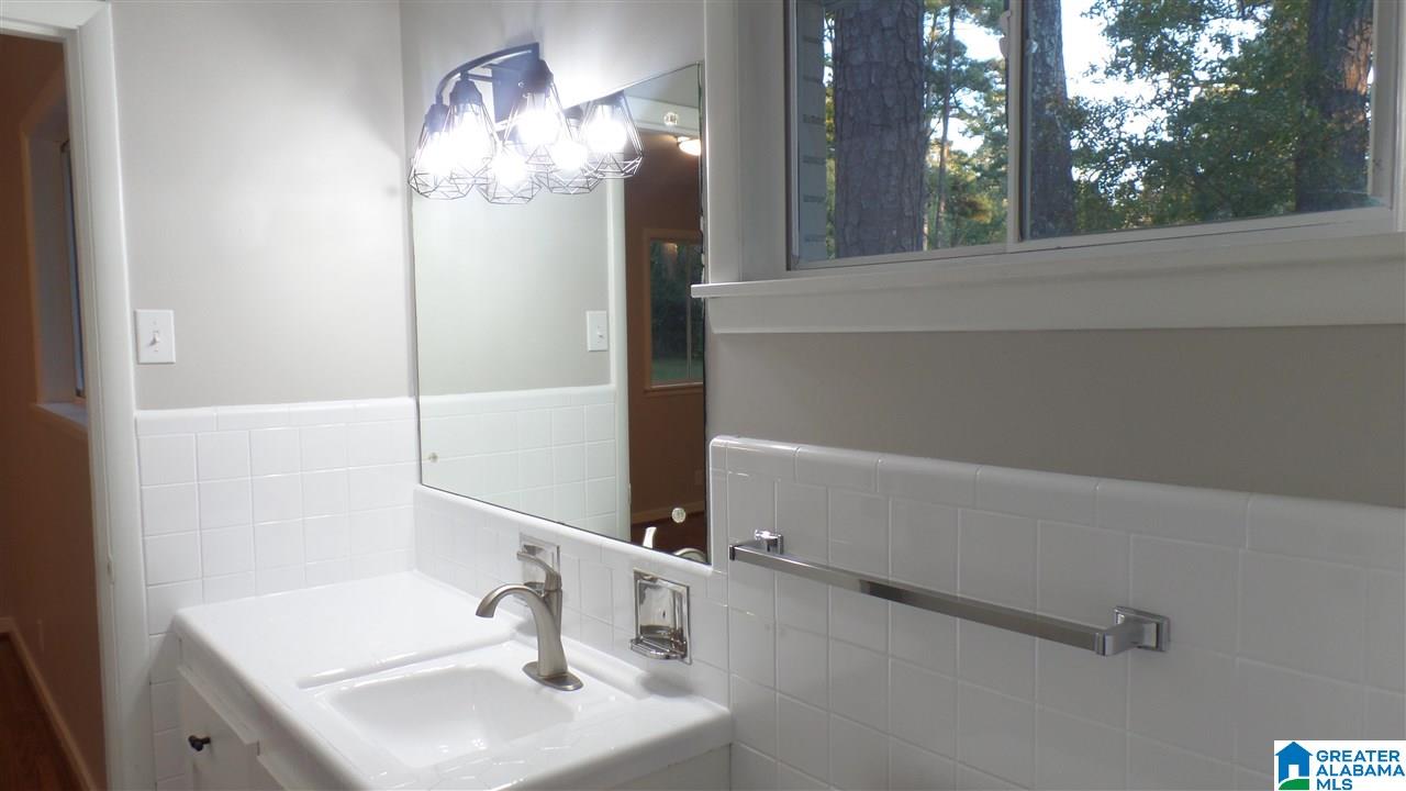 1113 Barnisdale Road Birmingham, AL 35235 - Photo 21 of 32